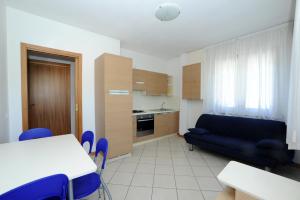 Kuchyň nebo kuchyňský kout v ubytování Residence Sole del Conero