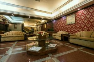 Posezení v ubytování Hotel Mogul Palace - Near Masjid Bunder Mumbai