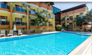 Bazén v ubytování Wassermann Hotel nebo v jeho okolí