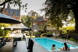 Gallery image of Charmehotel Manoir Ogygia in Poperinge