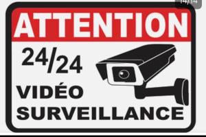 a sign that reads attention video surveillance at Chambre Maria in Le Pollet +1 photo