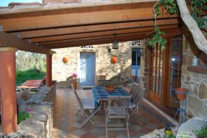 Patio alebo iná vonkajšia časť ubytovania Villa Spiti Elaionas