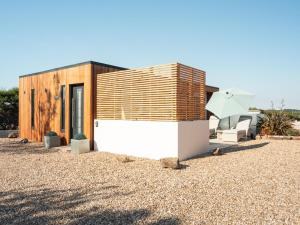 a house on the beach with a building at 1 Bed in Ilfracombe oc-52915 in Ilfracombe +9 photos
