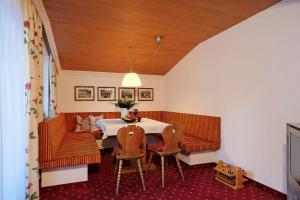 Posedenie v ubytovaní Apartments Nindl