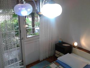 Posteľ alebo postele v izbe v ubytovaní Apartment in Sukosan/Zadar Riviera 8202