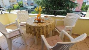 Balkón nebo terasa v ubytování Apartment Malinska, Krk 15