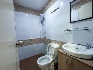 Gallery image of The Budget Inn in Manila +20 photos