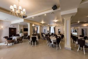 Restaurace v ubytování Premium Hotel