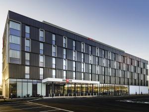 an office building with a lot of windows at ibis Bridgwater, M5 Jct23 in Bridgwater