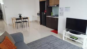 Televisyen dan/atau pusat hiburan di D'Kroll Vega Residensi Cyberjaya 1 Bedroom Suite