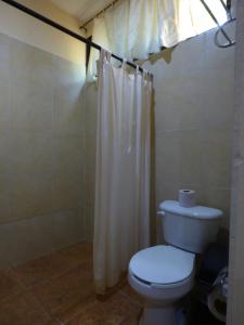 Bilik mandi di Cabañas Zoh Laguna Calakmul