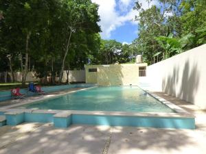 Piscina a Cabañas Zoh Laguna Calakmul o a prop