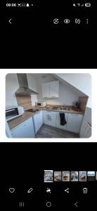 two pictures of a kitchen with a counter top at Le petit duo in Saint-Brieuc