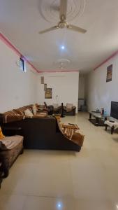 Gallery image of Baglamukhi Residency Home stay in Kangra