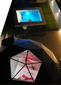 Televisi dan/atau pusat hiburan di Nyxia Dome