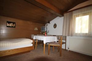 Rúm í herbergi á Haus Geiger