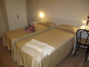 A bed or beds in a room at Marilyn Még 11 kép