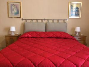 Posteľ alebo postele v izbe v ubytovaní Apartment for 2 in Catania, B&B Le voci del mercato