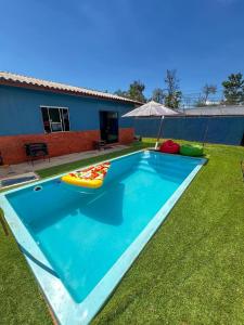 Foto de 4 min do Paraguai Casa com piscina e privacidade