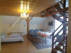 Postel nebo postele na pokoji v ubytování Apartmány Sedmikráska