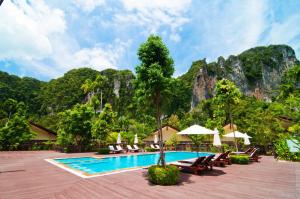 สระว่ายน้ำที่อยู่ใกล้ ๆ หรือใน Aonang Phu Petra Resort, Krabi - SHA Plus