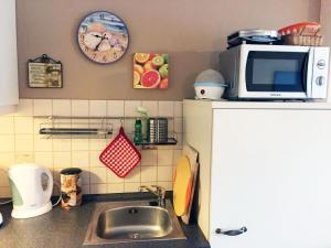Kuchyň nebo kuchyňský kout v ubytování Haus Pruchten