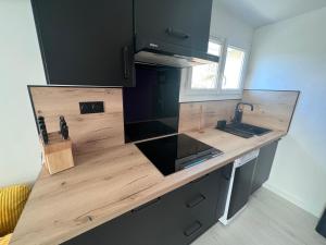 Nhà bếp/bếp nhỏ tại Le Sofa