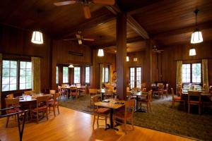 Restaurace v ubytování Lake Quinault Lodge