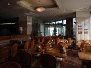Posezení v ubytování Hotel Crown Hills Okaya