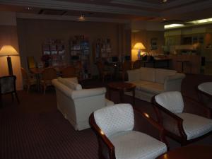 Posezení v ubytování Hotel Crown Hills Okaya