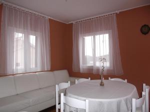 Posezení v ubytování Apartman Vladić + 8 fotografií