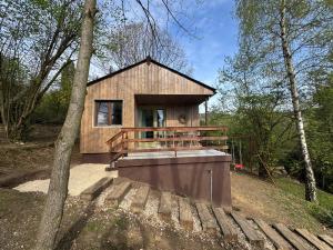 a small house in the middle of the woods at Lépcsősház in Nagymaros