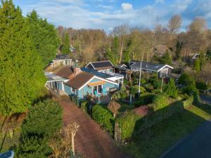 an overhead view of a house in a garden at Wadjuweel in Lauwersoog