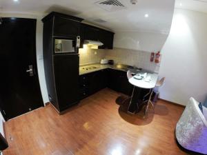 Kuchnia lub aneks kuchenny w obiekcie Le Park Hotel