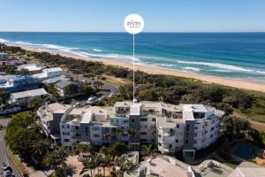 an aerial view of a hotel and the beach at Surfside Buddina Beachfront 3bed Apt - Direct Beach Access in Buddina
