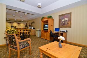 Gallery image of Peach State Inn & Suites in Hawkinsville