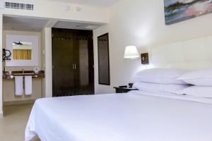 Letto o letti in una camera di Allegro Playacar - All Inclusive Resort