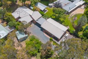 an overhead view of a house with a yard at Kookaburra Retreat in Halls Gap +17 photos