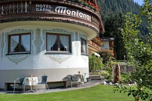 Budynek, w którym mieści się hotel