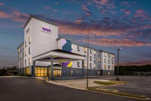 a rendering of the front of a hotel at Spark by Hilton Pelham Birmingham I 65 in Pelham
