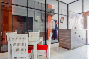 Gallery image of RedDoorz Plus near Ciputra Mall Simpang Lima 2 in Semarang