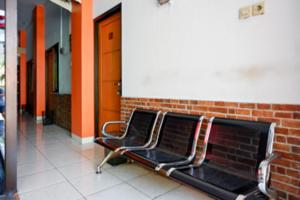 Gallery image of RedDoorz Plus near Ciputra Mall Simpang Lima 2 in Semarang +28 photos