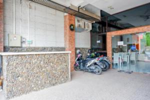 Gallery image of RedDoorz Plus near Ciputra Mall Simpang Lima 2 in Semarang