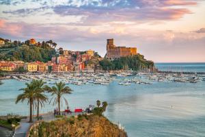 a harbor in a city with boats in the water at Frem lord 5 terre in La Spezia