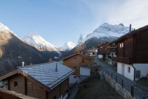 Gallery image of Mountain Village Chalet in Saas-Fee