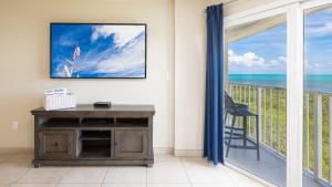 a room with a view of the ocean at Coastal Joy 3412 Ocean Pointe in Tavernier