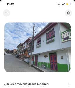 a screenshot of a website of a street with a building at Vista primavera in Salento
