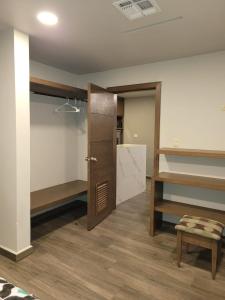 a room with two bunk beds and a door at Departamento Ejecutivo Rigo Tovar in Matamoros +21 photos