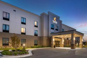 a rendering of the front of a hotel at Comfort Inn & Suites Clarkston Pine Knob Area in Clarkston