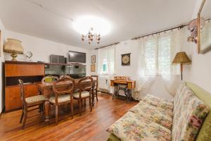 Casa Maria - Longarone Fiera e Vajont & Wi-Fi tesisinde bir oturma alanı